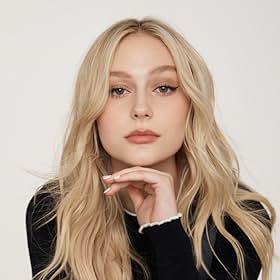 Alyvia Alyn Lind